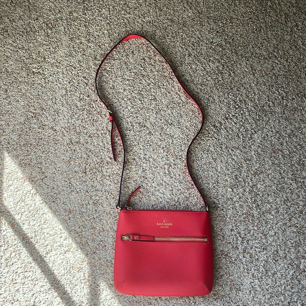 Kate Spade Crossbody Cherry Red 🍒